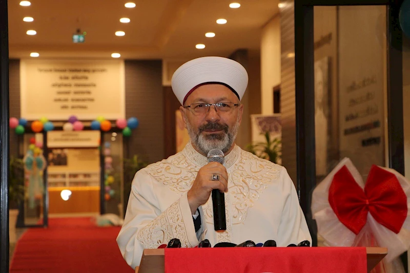 Diyanet İşleri Başkanı Erbaş: Hikmetin peşinde olalım