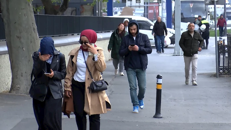 İstanbul- 1 Mayıs tedbirleri kapsamında bazı yollar kapandı; işe gidenler yolda kaldı