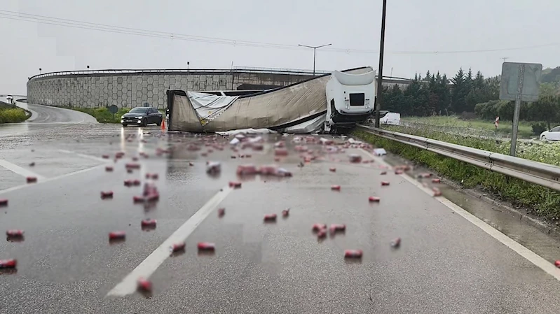Devrilen TIR