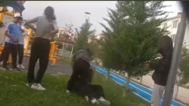 Ortaokul öğrencisine akran zorbalığı kamerada; soruşturma başlatıldı