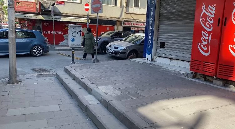 İstanbul - Bahçelievler’de husumetlisini sokak ortasında bıçaklayarak öldürdü
