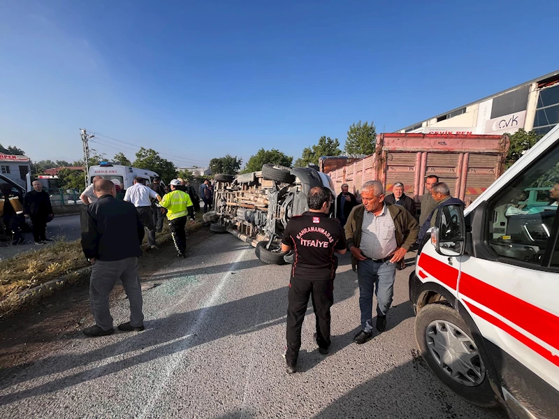 Kahramanmaraş’ta işçi servis minibüsü ile otomobil çarpıştı; 12 yaralı