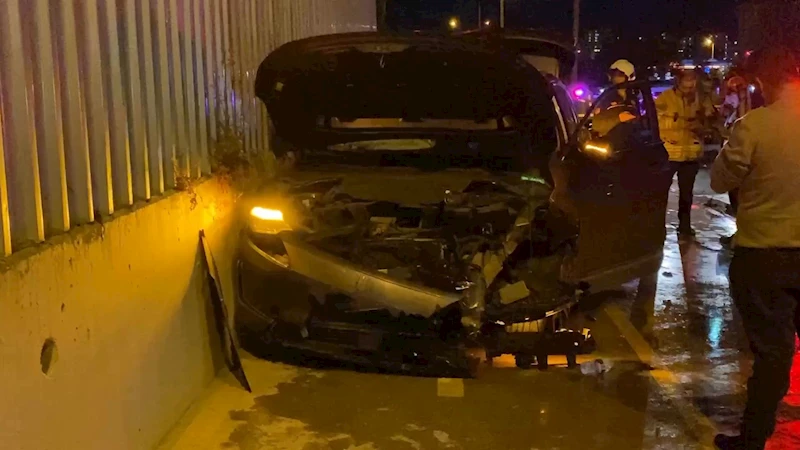 İstanbul - Başakşehir’de cip ile otomobil çarpıştı: 5 yaralı