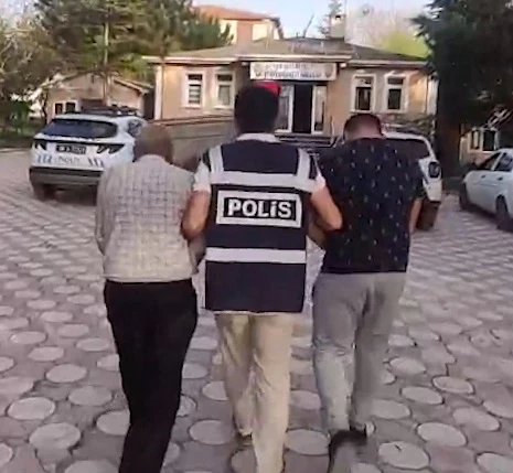 Köpek dövüştüren 2 kişiye gözaltı