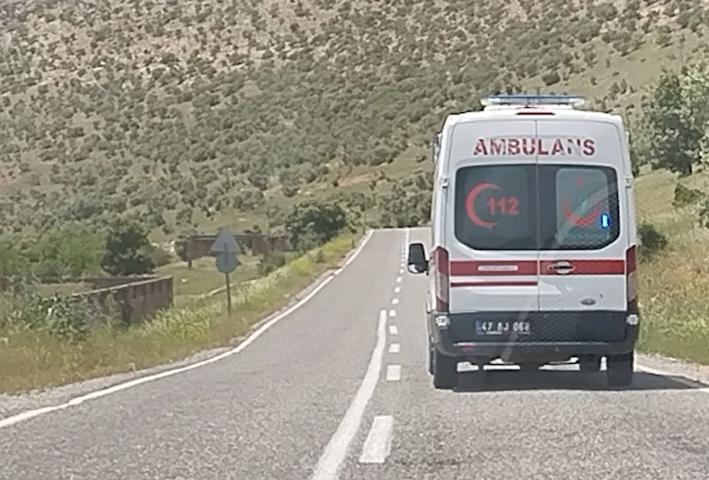 Takla atan otomobildeki Mustafa öldü, anne ve babası yaralandı 