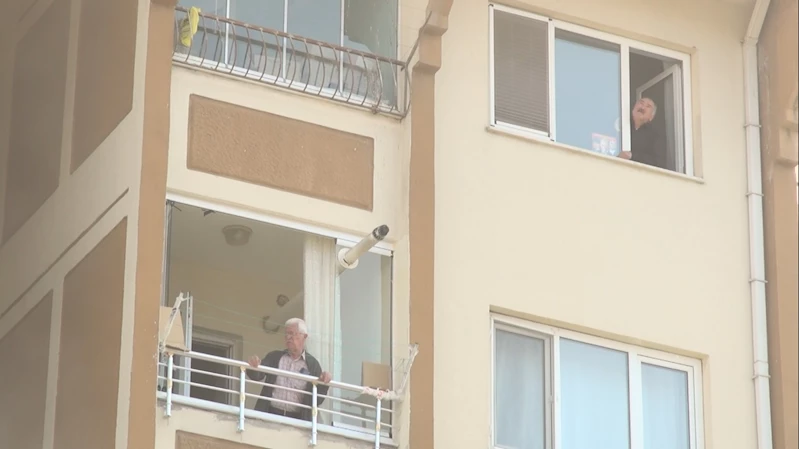 Kırıkkale’de 7 katlı apartmanda çıkan yangında mahsur kalan 10 kişi kurtarıldı 