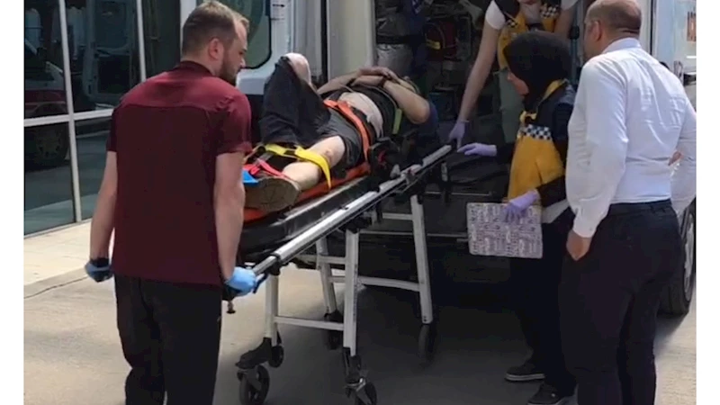 İş makinesinden düşen 3 işçi yaralandı