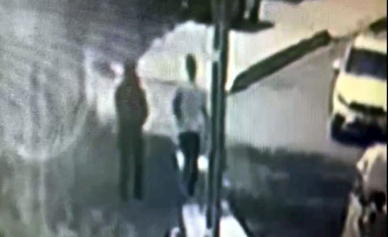 İstanbul - Avcılar’da eşinin kendisini aldattığından şüphelendiği kişiyi bıçaklayıp, teslim oldu