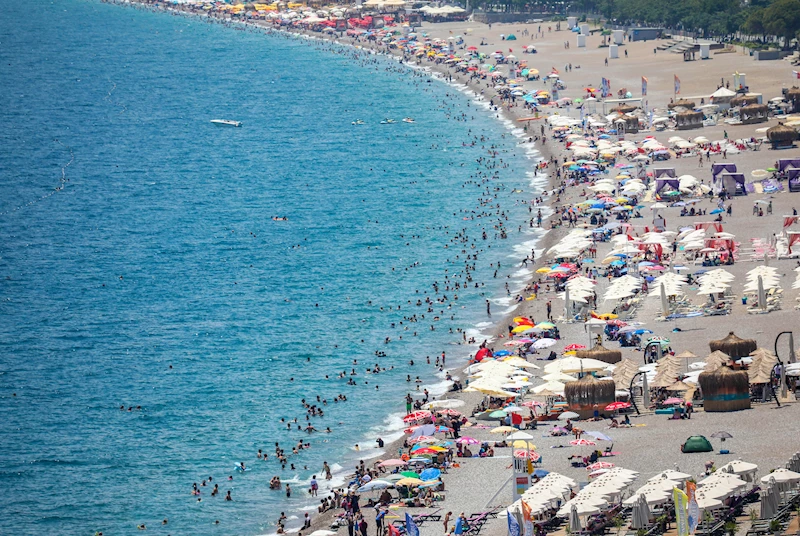 Antalya turizmi 3 milyonu geçti