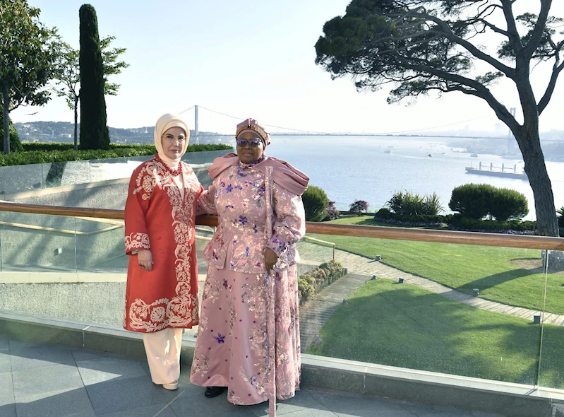 Emine Erdoğan, Esvatini Ana Kraliçesi Ntfombi Tfwala ile İstanbul