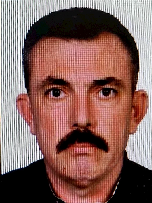  Eski eşini barışma teklifini reddedince öldürmüş