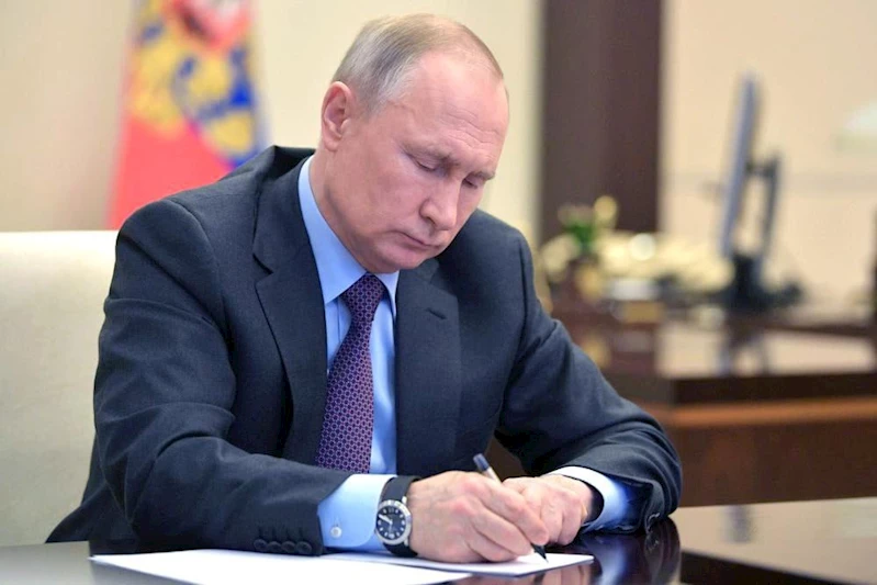 Rusya Devlet Başkanı Putin, Azerbaycan Bağımsızlık Günü’nü kutladı