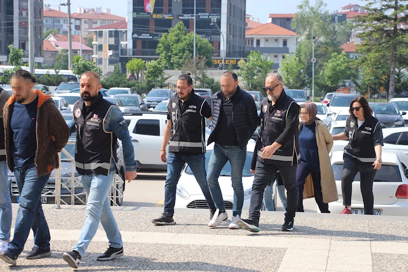 Döner zincirine FETÖ operasyonunda 6 şüpheli adliyede