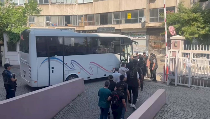 Vergi kaçırıp, FETÖ