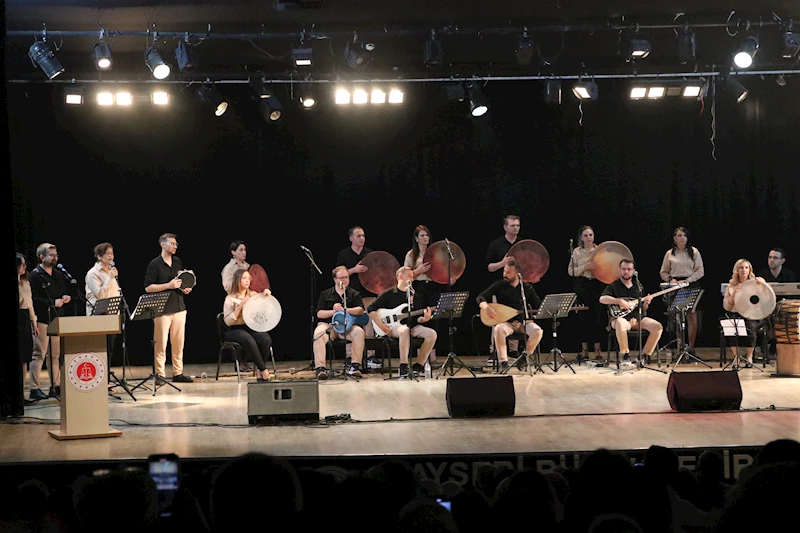 Adliye çalışanlarının kurduğu ritim topluluğundan yeni konser