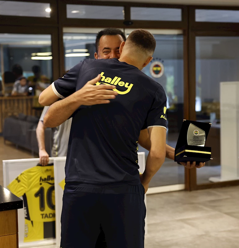 Edin Dzeko ve Dusan Tadic