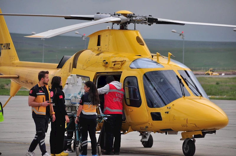 Ambulans helikopter, 1 günlük Çinan bebek için havalandı 