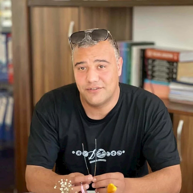 Refüje çarpan motosikletin sürücüsü öldü; kaza kamerada