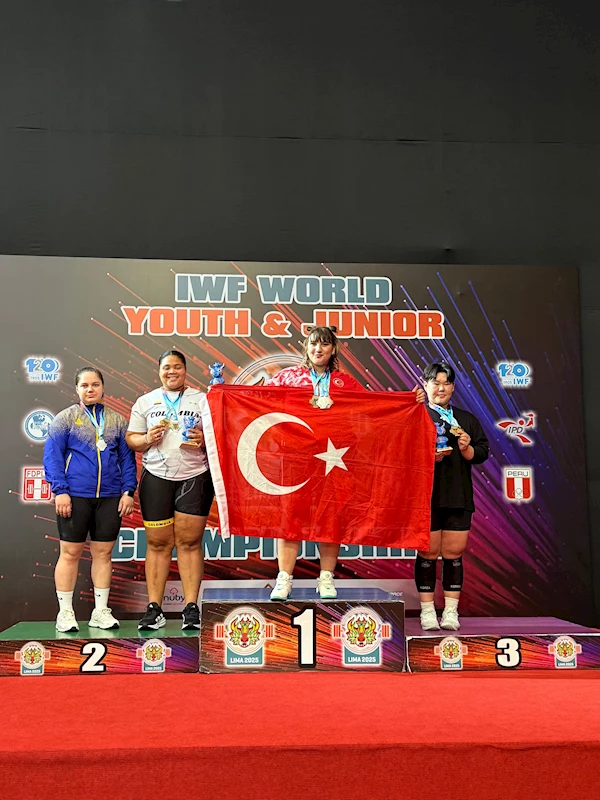 Milli halterci Fatmagül Çevik, dünya şampiyonu 