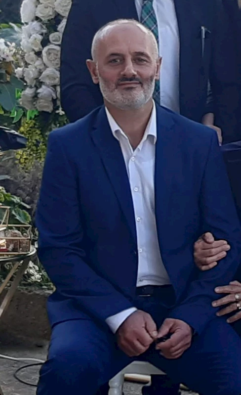 Yamaçtan kopan kaya parçasının üzerine düştüğü kamyonetteki 1 kişi öldü, 2 kişi yaralandı 