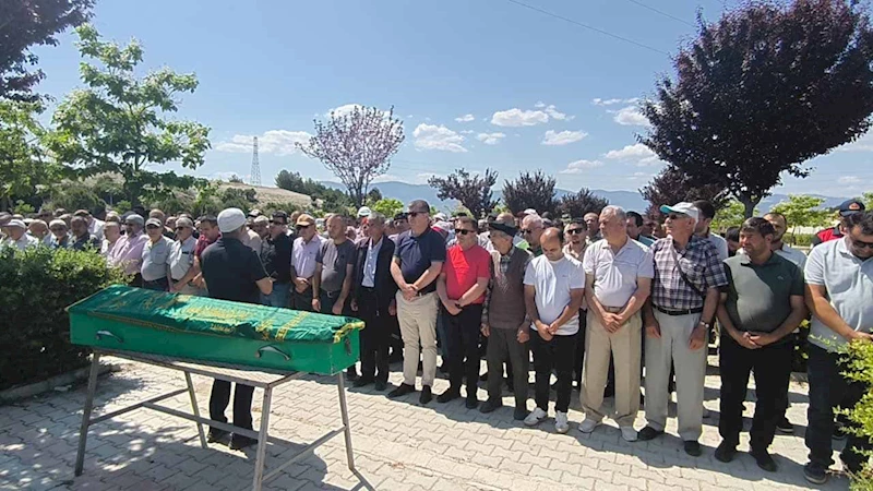 36 günlük bebeğinin yanında bıçaklanarak öldürüldü; 2
