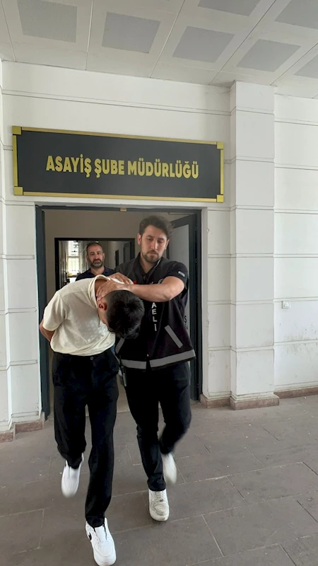 Kendisini polis olarak tanıtıp 950 bin TL