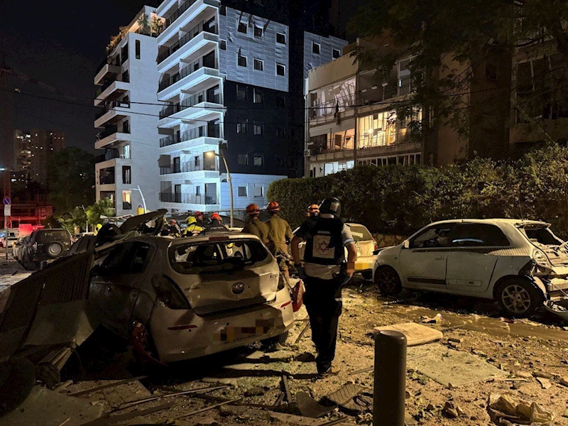 İran Devrim Muhafızları Ordusu: ‘Gerçek Vaat-3’ operasyonu başladı