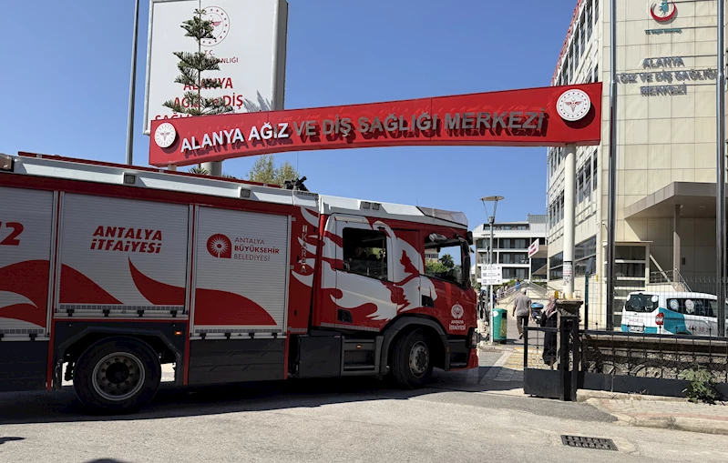 Ağız ve diş sağlığı merkezinde yangın çıktı, bina tahliye edildi