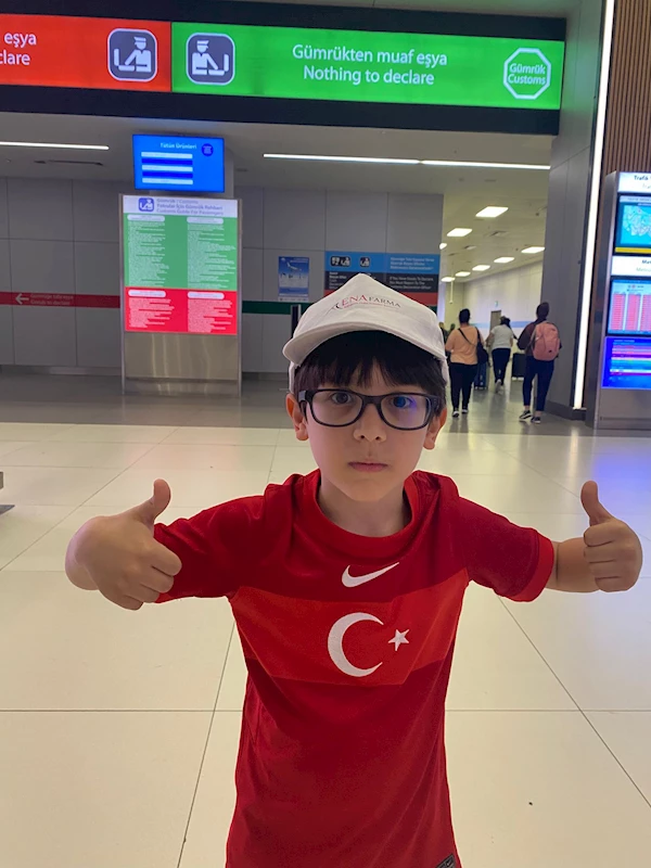 İstanbul - 6 yaşındaki Tuna, matematikte dünya şampiyonu oldu 