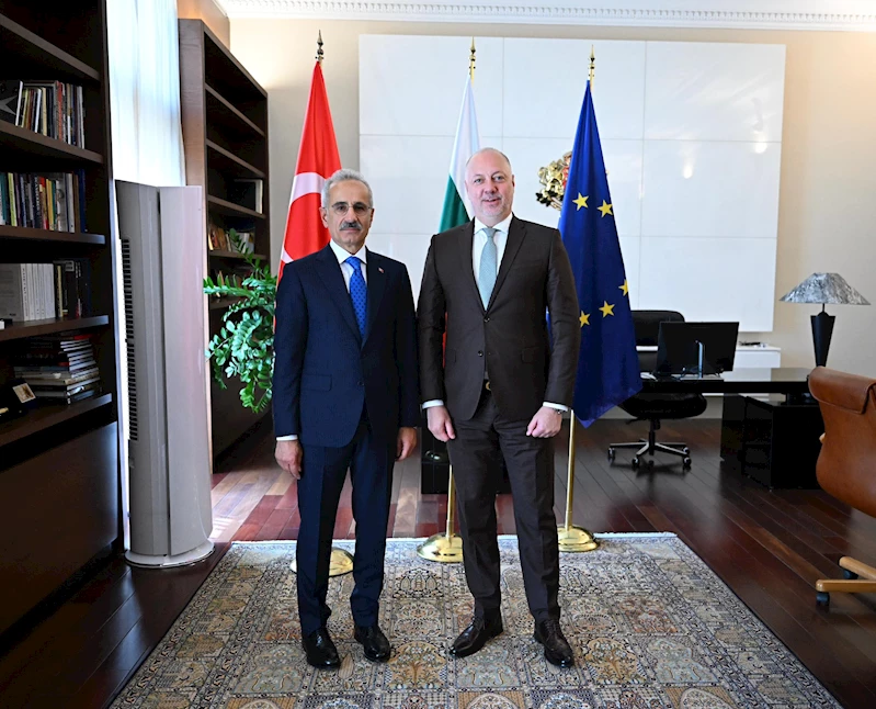 Bakan Uraloğlu, Bulgaristan Başbakanı Jelyazkov ile görüştü