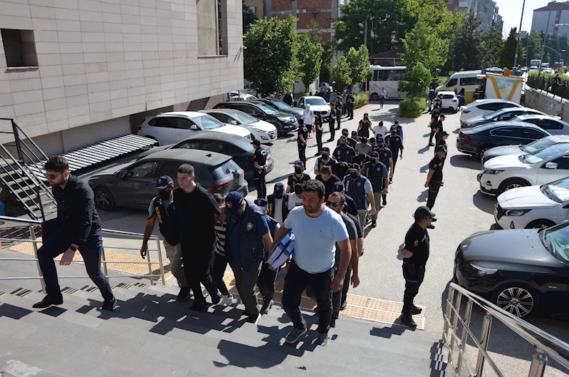 Eskişehir merkezli 3 ilde yüksek kar vaadiyle dolandırıcılık operasyonu