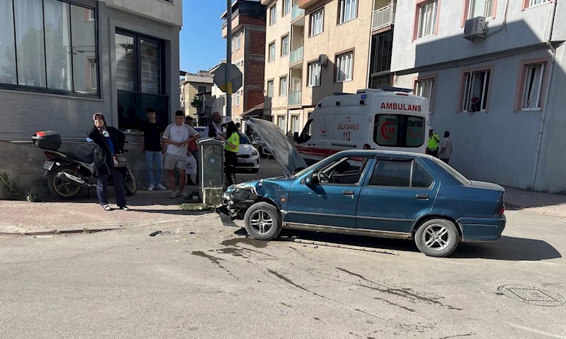 İki otomobilin çarpıştığı kazada 4 kişi yaralandı