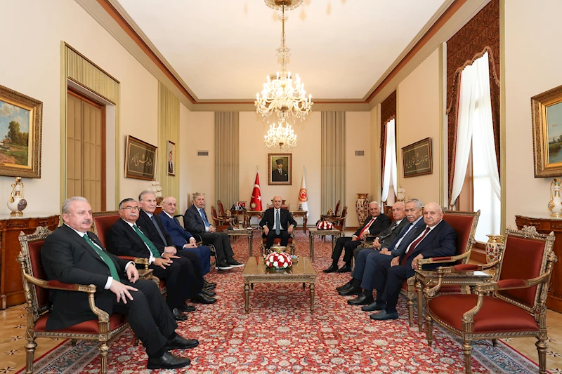 TBMM Başkanı Kurtulmuş, eski Meclis başkanları ile bir araya geldi