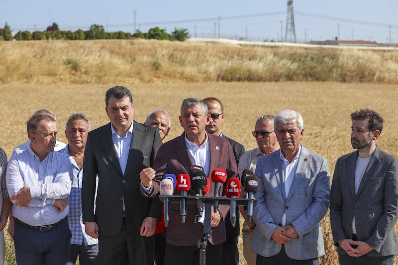 İstanbul - Özgür Özel: Tarihte ilk kez ankette yüzde 40’ı görüyoruz