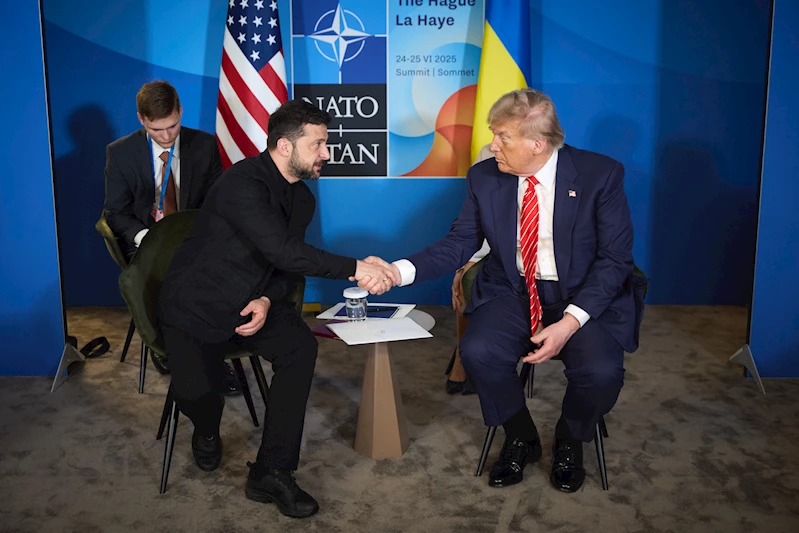 Ukrayna Devlet Başkanı Zelenskiy ile ABD Başkanı Trump, Lahey’de görüştü