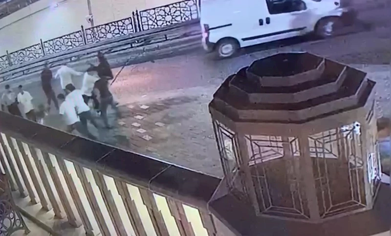 İstanbul - Taksim Meydanı’nda laf atma cinayeti: 6 kişi döverek öldürdü; 82 suç kayıtları çıktı / Ölenin fotoğrafıyla 