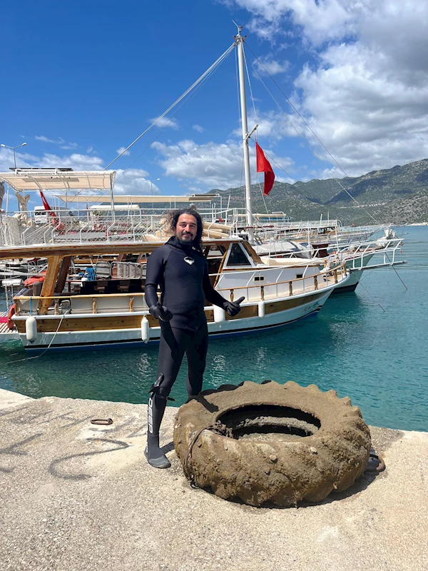 Doğa harikası Çayağzı Sahili ile deniz dibi temizlendi; 45 ton atık çıktı / Ek fotoğraflar