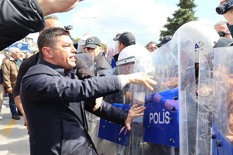 Polise saldırdığı öne sürülen Marmaris Belediye Başkanı Ünlü