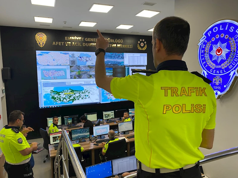 Otobüslerde 3 bin polis 