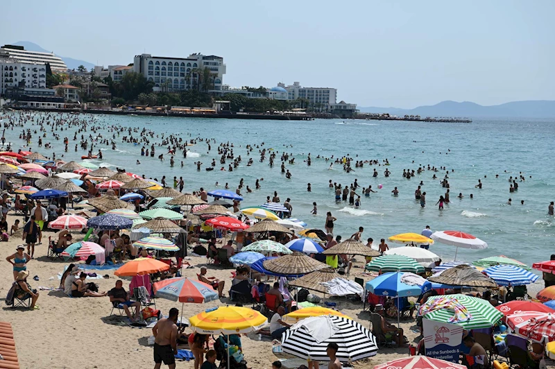 Kuşadası plajlarında 