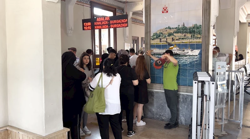 İstanbul - Beşiktaş İskelesi’nde Adalar