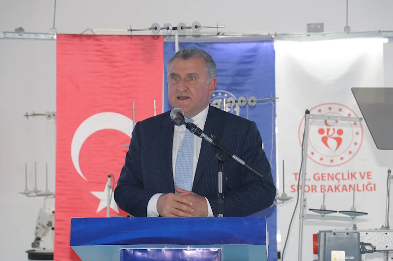 Bakan Kacır: Türkiye