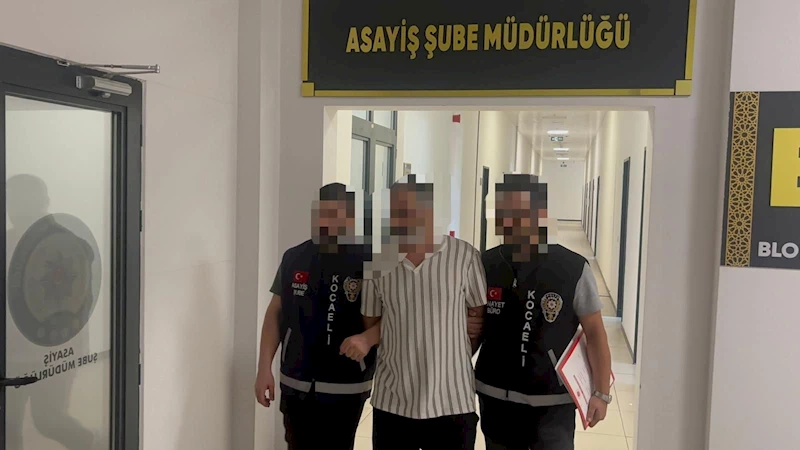 Üvey oğlunu göğsünden bıçakla yaraladı (2)