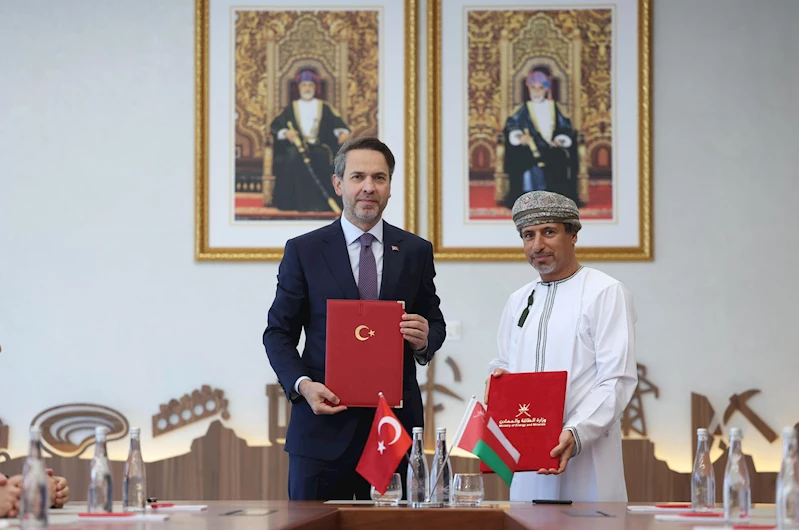 Bakan Bayraktar, Umman Enerji ve Madenler Bakanı Al Aufi ile görüştü / Video ve fotoğraf eklendi