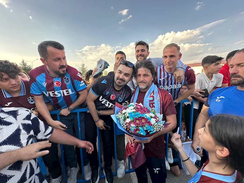 Trabzonspor, Erzurum’da taraftarıyla buluştu / Video eklendi