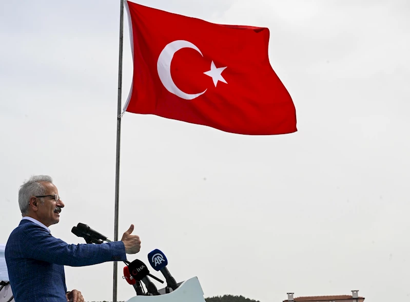 Bakan Uraloğlu: Antalya-Alanya Otoyolu ile seyahat süresi 36 dakikaya düşecek 
