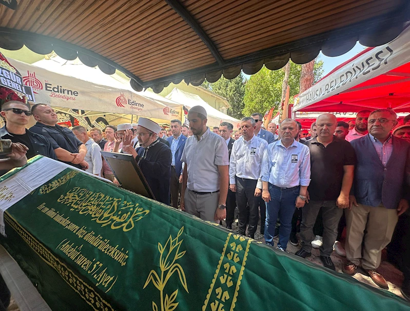 CHP lideri Özgür Özel, Edirne’de cenaze törenine katıldı