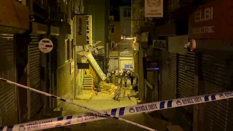 İstanbul- Beyoğlu’da 3 katlı bina patlama sonrası çöktü -4 / Ek görüntüyle