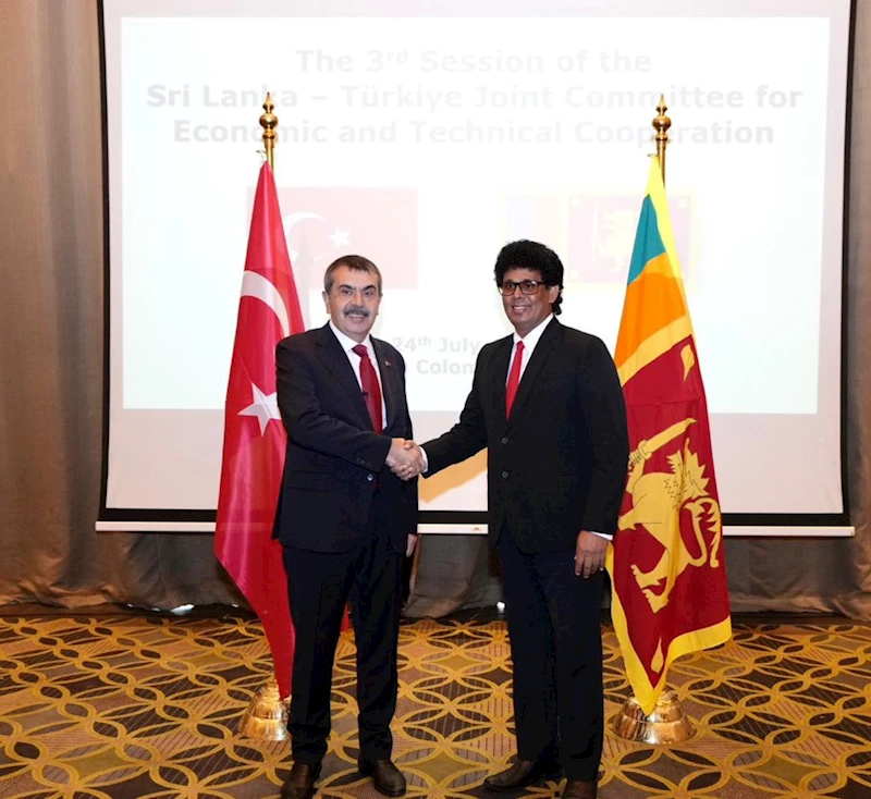 Bakan Tekin, Sri Lanka’da