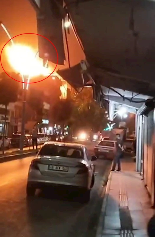 Batman’da çatı katındaki patlama kamerada